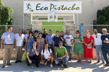 Uztailaren 19an eta 20an, Cooperativas Agroalimentarias Castilla-La mancha Federazioak AgrosmartGLOBAL europako proiektuaren nazioz haraindiko i. foroa egin du alcázar de San Juan Udalerrian, nekazaritzako elikagaien industriako merkataritza elektronikoari buruz