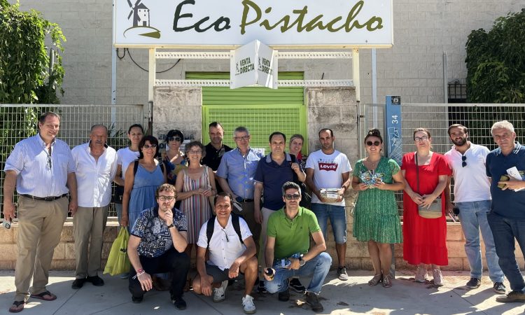 Cooperativas agroalimentarias Castilla- La Mancha han celebrado en Alcázar de San Juan, el I Foro Transnacional del proyecto europeo AgrosmartGlobal sobre E-commerce en la industria agroalimentaria durante los días 19 y 20 de julio